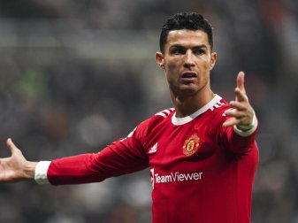 Cristiano Ronaldo ist nicht wirklich zufrieden. Foto: Owen Humphreys/PA Wire/dpa Cristiano Ronaldo ist nicht wirklich zufrieden. Foto: Owen Humphreys/PA Wire/dpa