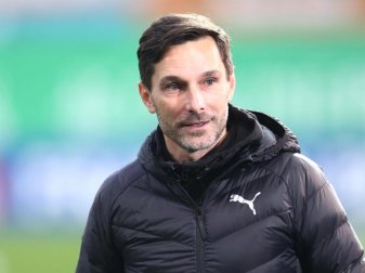 Der Fürther Coach Stefan Leitl hat keine Angst um seinen Job. Foto: Daniel Karmann/dpa/Archivbild Der Fürther Coach Stefan Leitl hat keine Angst um seinen Job. Foto: Daniel Karmann/dpa/Archivbild