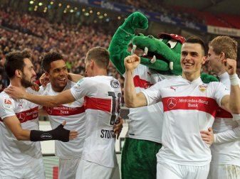Stuttgart sichert sich kurz vor Schluss die drei Punkte(PIXATHLON/SID) Stuttgart sichert sich kurz vor Schluss die drei Punkte(PIXATHLON/SID)