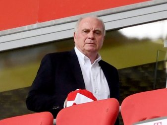 Hoeneß bevorzugt Lewandowski vor Haaland