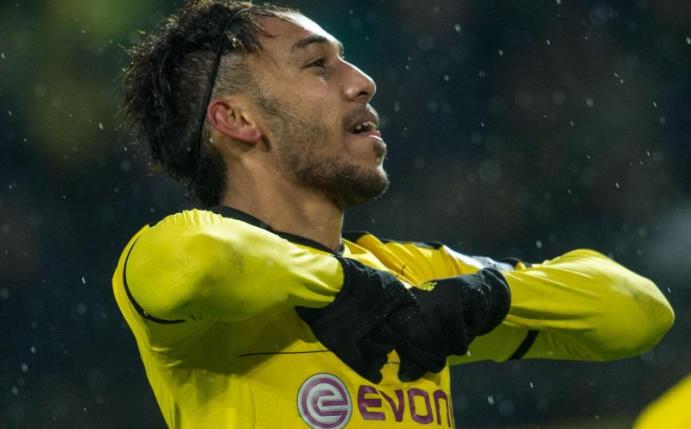 Dortmunds Pierre-Emerick Aubameyang hatte gegen den FC Ingolstadt ein eindeutiges Abseitstor erzielt. Foto: Bernd Thissen(Bernd Thissen)