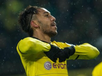 Dortmunds Pierre-Emerick Aubameyang hatte gegen den FC Ingolstadt ein eindeutiges Abseitstor erzielt. Foto: Bernd Thissen(Bernd Thissen) Dortmunds Pierre-Emerick Aubameyang hatte gegen den FC Ingolstadt ein eindeutiges Abseitstor erzielt. Foto: Bernd Thissen(Bernd Thissen)