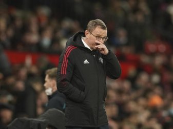 Ralf Rangnick, Trainer von Manchester United, zeigt sich nach der Niederlage gegen Wolverhampton verschnupft. Foto: Dave Thompson/AP/dpa