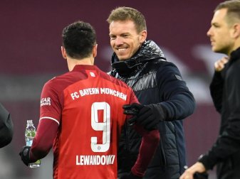 Sind mit dem FC Bayern klar auf Titelkur: Trainer Julian Nagelsmann und Torjäger Robert Lewandowski. Foto: Tobias Hase/dpa Sind mit dem FC Bayern klar auf Titelkur: Trainer Julian Nagelsmann und Torjäger Robert Lewandowski. Foto: Tobias Hase/dpa
