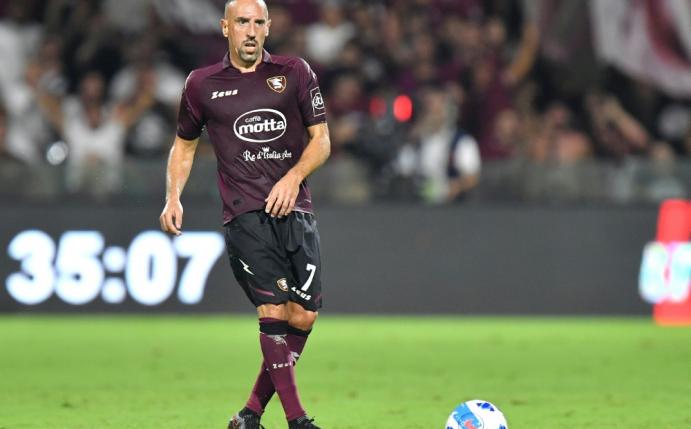 Bei US Salernitana sind neun Spieler mit Covid infiziert