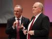 Ehemalige Alphatiere des FC Bayern: Uli Hoeneß (r)und Karl-Heinz Rummenigge. Foto: Tobias Hase/dpa