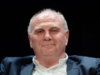 Uli Hoeneß wird 70: Der FC Bayern prägt weiter sein Leben. Foto: Marijan Murat/dpa Uli Hoeneß wird 70: Der FC Bayern prägt weiter sein Leben. Foto: Marijan Murat/dpa