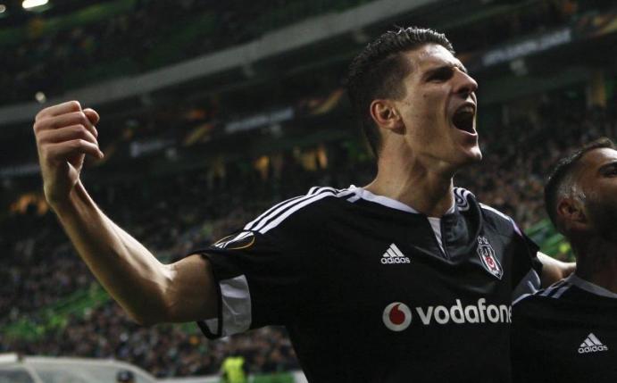 Mario Gomez hat mit Besiktas Istanbul das Viertelfinale im türkischen Pokal erreicht. Foto: Manuel De Almeida<