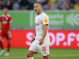 Lewis Holtby hat sich mit dem Coronavirus infiziert