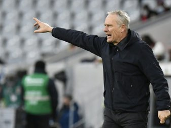 Freiburg verspielt eine 2:0-Führung gegen Bielefeld Freiburg verspielt eine 2:0-Führung gegen Bielefeld