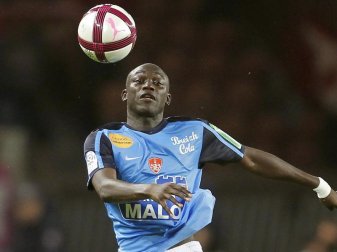 Ousmane Coulibaly im Trikot von Stade Brest im September 2011. Foto: Ian Langsdon/EPA/dpa