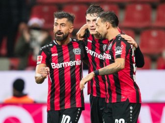 Patrik Schick (M) will mit Leverkusen in die Champions League. Foto: Marius Becker/dpa Patrik Schick (M) will mit Leverkusen in die Champions League. Foto: Marius Becker/dpa