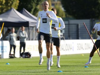 Dortmunds Marius Wolf im Mannschaftstraining Dortmunds Marius Wolf im Mannschaftstraining