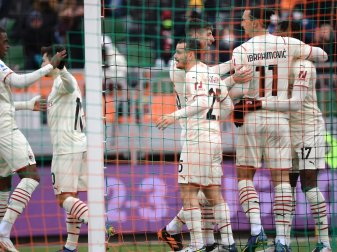 Milan bezwingt Venedig 3:0 Milan bezwingt Venedig 3:0