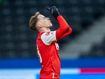 Ondrej Duda vom 1. FC Köln jubelt nach seinem Treffer zum 2:0. Foto: Andreas Gora/dpa Ondrej Duda vom 1. FC Köln jubelt nach seinem Treffer zum 2:0. Foto: Andreas Gora/dpa