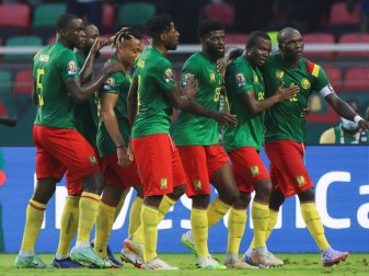 Gastgeber Kamerun bezwingt Burkina Faso mit 2:1 Gastgeber Kamerun bezwingt Burkina Faso mit 2:1