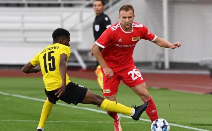 Tymoteusz Puchacz (r) wechselt bis zum Saisonende vom 1. FC Union Berlin zum türkischen Erstligisten Trabzonspor. Foto: Matthias Koch/dpa