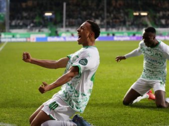Zwischen Treueschwur und BL-Anfragen: Kann Fürth Leweling noch halten? Zwischen Treueschwur und BL-Anfragen: Kann Fürth Leweling noch halten?