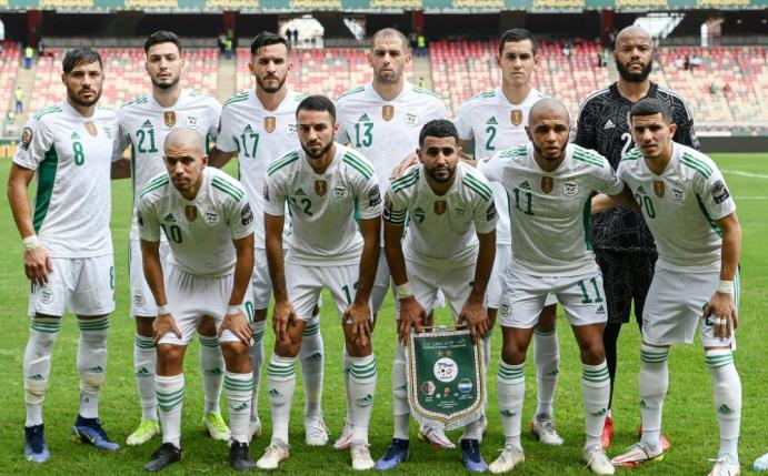 Titelverteidiger Algerien enttäuscht beim Auftakt