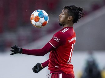 Hat seinen Vertrag beim FC Bayern verlängert: Kingsley Coman. Foto: Tom Weller/dpa Hat seinen Vertrag beim FC Bayern verlängert: Kingsley Coman. Foto: Tom Weller/dpa