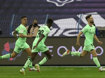 Foto: Trotz Führung: Atletico verpasst Stadtduell im Supercopa-Finale