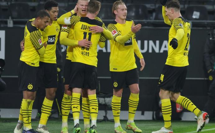 Dortmund gewinnt souverän gegen den SC Freiburg