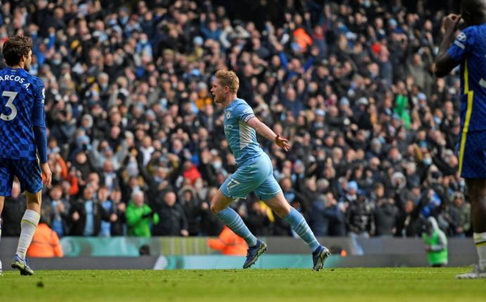 Kevin De Bruyne erzielt den Treffer des Tages