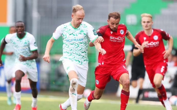 Arminia Bielefeld &#8211; SpVgg Greuther Fürth: Ausgangslage; Zahlen und Personal