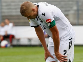 Enttäuschung bei Aleksandr Zhirov und Sandhausen Enttäuschung bei Aleksandr Zhirov und Sandhausen