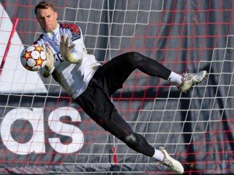 Hat seine zweite Auszeichnung als FIFA-Welttorhüter des Jahres verpasst: Manuel Neuer. Foto: Sven Hoppe/dpa Hat seine zweite Auszeichnung als FIFA-Welttorhüter des Jahres verpasst: Manuel Neuer. Foto: Sven Hoppe/dpa