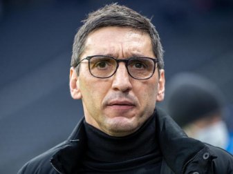 Trainer Tayfun Korkut spielt mit Hertha BSC im Derby gegen den 1. FC Union Berlin. Foto: Andreas Gora/dpa Trainer Tayfun Korkut spielt mit Hertha BSC im Derby gegen den 1. FC Union Berlin. Foto: Andreas Gora/dpa