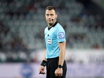 Felix Zwayer nimmt sich aktuell eine Auszeit Felix Zwayer nimmt sich aktuell eine Auszeit