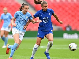 Melanie Leupolz (r.) fehlt dem FC Chelsea Melanie Leupolz (r.) fehlt dem FC Chelsea