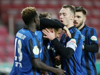 HSV gewinnt Pokalkrimi in Köln HSV gewinnt Pokalkrimi in Köln