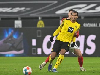 Gehört bei Borussia Dortmund zu den Leistungsträgern: Manuel Akanji. Foto: David Inderlied/dpa