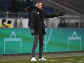 Gladbachs Trainer Adi Hütter bezeichnet die aktuelle Krise als schwerste Situation seiner Karriere. Foto: Swen Pförtner/dpa Gladbachs Trainer Adi Hütter bezeichnet die aktuelle Krise als schwerste Situation seiner Karriere. Foto: Swen Pförtner/dpa
