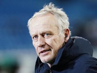 Freiburgs Trainer Christian Streich freut sich auf die nächsten Spiele im DFB-Pokal. Foto: Uwe Anspach/dpa Freiburgs Trainer Christian Streich freut sich auf die nächsten Spiele im DFB-Pokal. Foto: Uwe Anspach/dpa