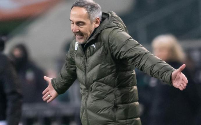 Adi Hütter kennt das Geschäft. Es wird nicht entspannter werden für den Trainer von Borussia Mönchengladbach. Foto: Bernd Thissen/dpa