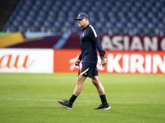 Australien muss ohne Trainer Graham Arnold spielen Australien muss ohne Trainer Graham Arnold spielen