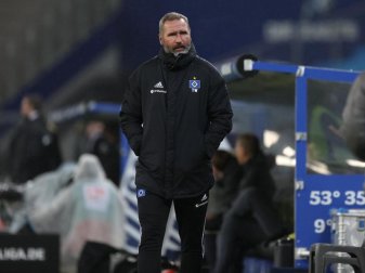 Wünscht sich wieder mehr Zuschauer in den Stadien: HSV-Trainer Tim Walter. Foto: Christian Charisius/dpa Wünscht sich wieder mehr Zuschauer in den Stadien: HSV-Trainer Tim Walter. Foto: Christian Charisius/dpa
