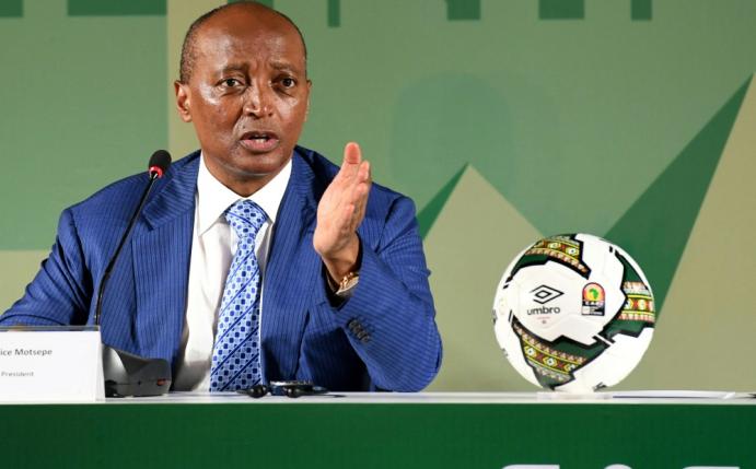 Laut Motsepe war ein geschlossenes Tor der Grund für die Massenpanik 