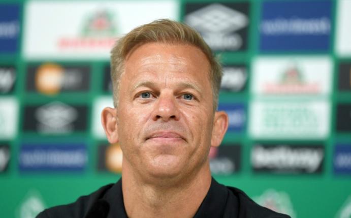 ^Markus Anfang für ein Jahr gesperrt