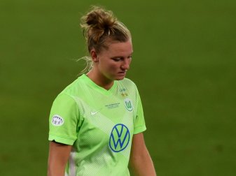 Alexandra Popp muss einen erneuten Rückschlag verkraften Alexandra Popp muss einen erneuten Rückschlag verkraften