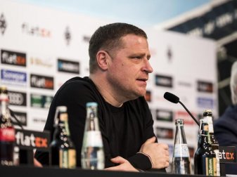 Sportdirektor Max Eberl (l) erklärt seinen Rücktritt aus gesundheitlichen Gründen. Foto: Christian Verheyen/Borussia Mönchengladbach/dpa