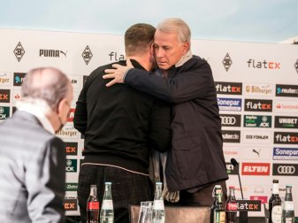 BMG-Vizepräsident Bonhof (R.) spricht über Eberls Abgang BMG-Vizepräsident Bonhof (R.) spricht über Eberls Abgang