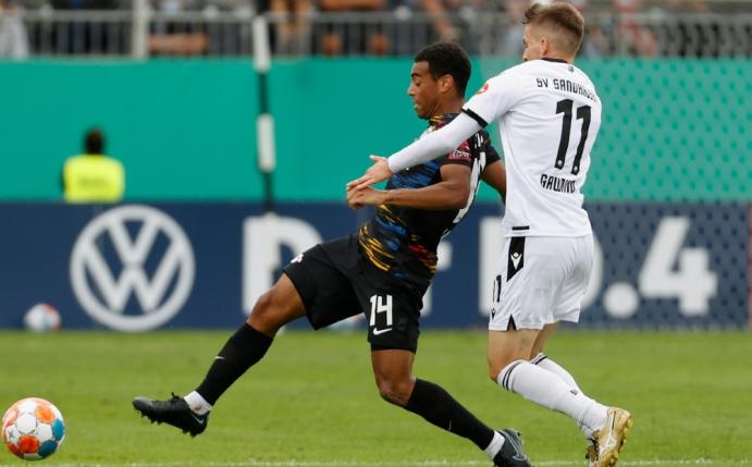 Gianluca Gaudino (r.) zieht es nach Österreich