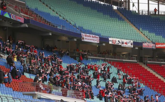 Bei Heimspielen von RB Leipzig ist nun eine fünfundzwanzigprozentige Auslastung des Stadions erlaubt. Foto: Jan Woitas/dpa-Zentralbild/dpa