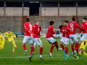 Hilßner versucht Neustart in Zwickau: „Kapitel England noch nicht abgeschlossen“ Hilßner versucht Neustart in Zwickau: „Kapitel England noch nicht abgeschlossen“