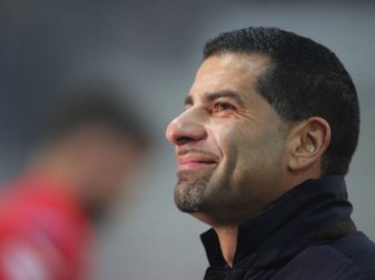Schalke: Grammozis schwärmt von Neuzugang Lee Schalke: Grammozis schwärmt von Neuzugang Lee