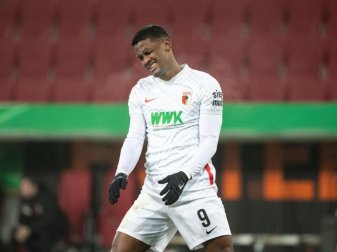 Wechselt vom FC Augsburg auf Leihbasis in die USA nach Salt Lake City: Sergio Cordova. Foto: Matthias Balk/dpa Wechselt vom FC Augsburg auf Leihbasis in die USA nach Salt Lake City: Sergio Cordova. Foto: Matthias Balk/dpa